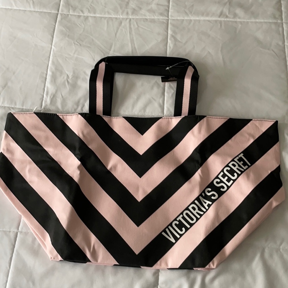 Victoria’s Secret tote bag NWT
